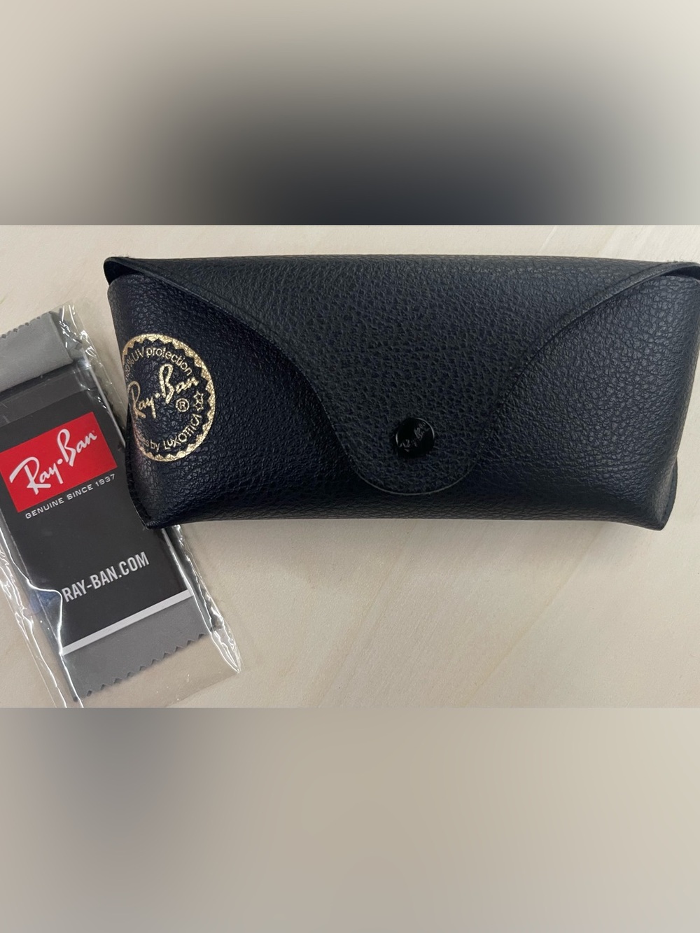 Ray-Ban Black Leather Sunglass Case with cleaning rag